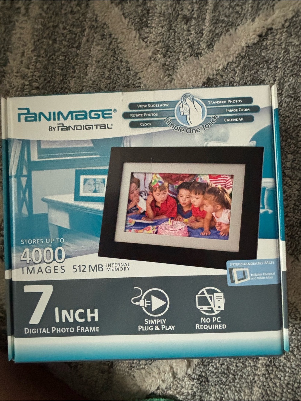 Panimage 7-Inch Digital Photo Frame - Black